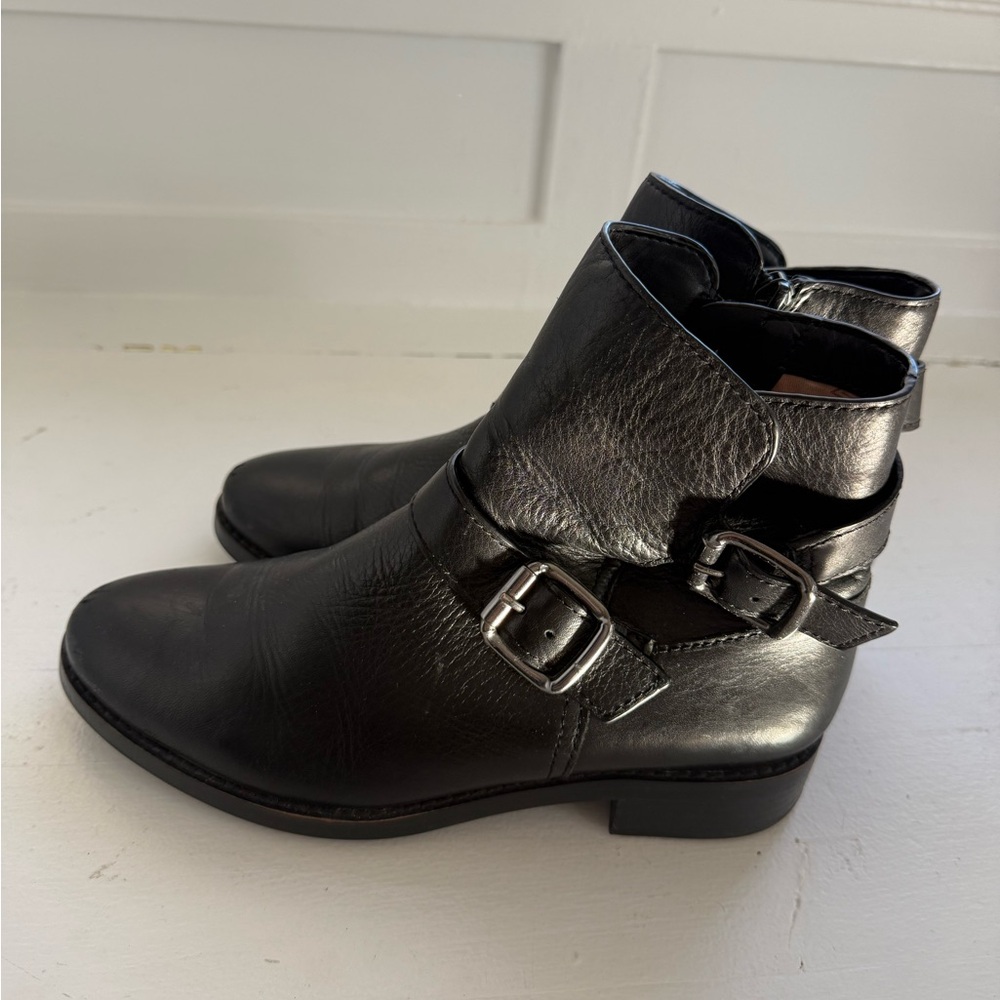 27 Edit Naturalizer Karleen Ankle Boots – Size 6M